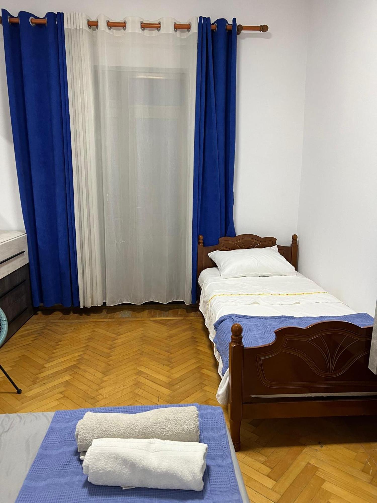 Bazaar City Center 3 Apartment Tirana Bagian luar foto